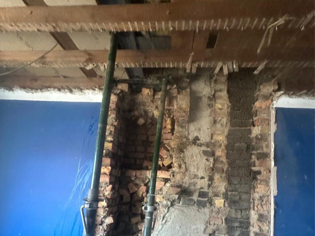Two Chimney Breasts Removed on One Stack Line in Wimbledon, SW19 project image