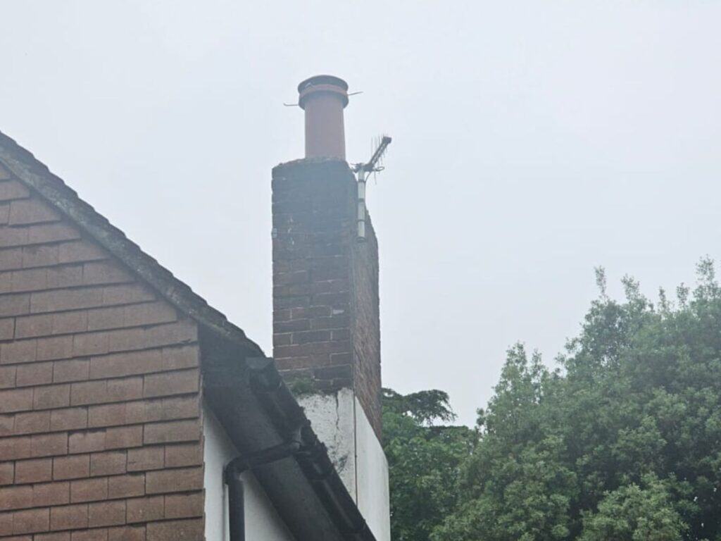 Chimney Stack, Chimney Breast and Load-Bearing Wall Removal in Reigate, RH2 project image