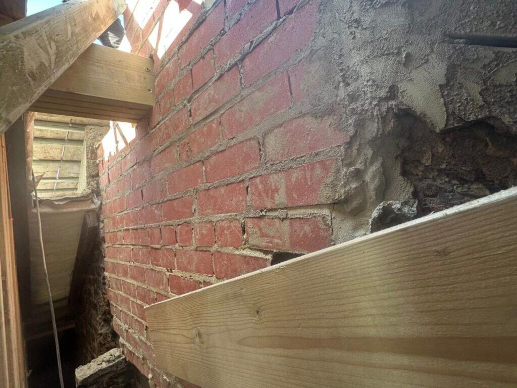 Shared Chimney Stack and Four Chimney Breasts Removed in South Tottenham, N15 project image