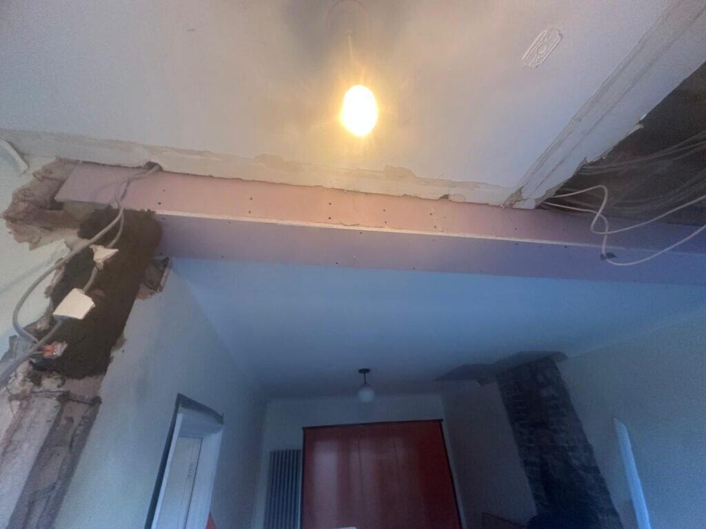 Two Chimney Breasts and Load-Bearing Wall Removed in Dagenham, RM8 project image