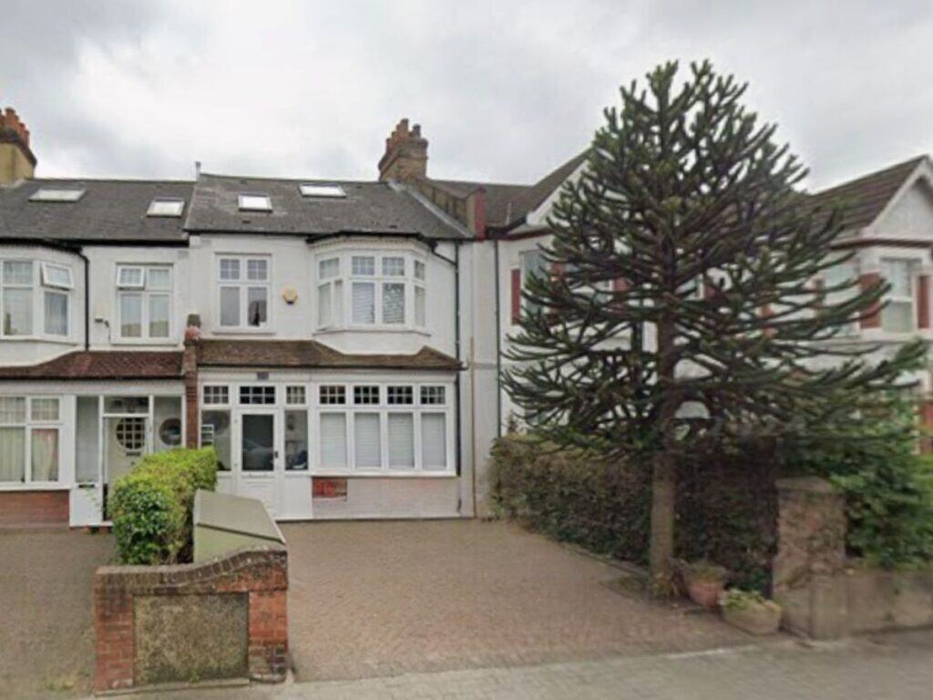 First-Floor Chimney Breast Removal and New Ceiling in Wandsworth, SW18